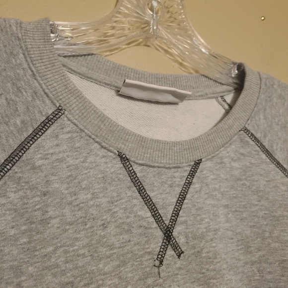 Fila | Women's Gray Vintage Crewneck Sweatshirt (Size XL) - Picture 3 of 10
